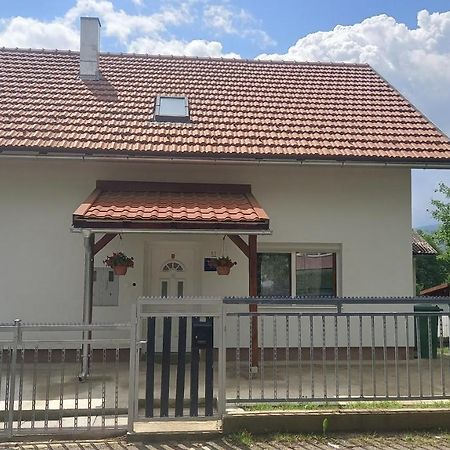 PlaškiKeti公寓 外观 照片